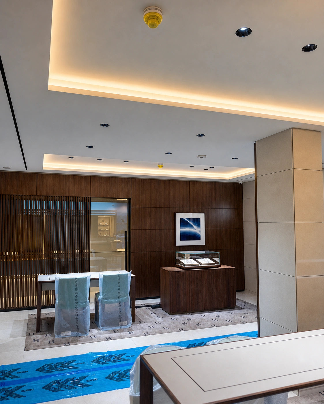 Rolex, London — 45-metre COB strip cove, luxury retail specification